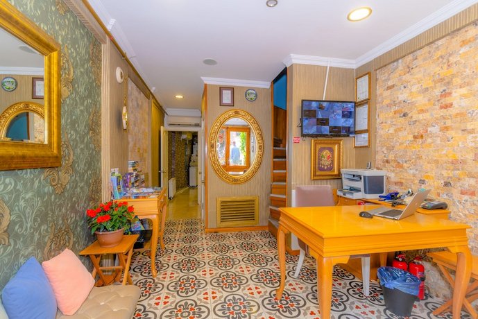 Walnut Shell Hotel