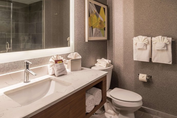 Doubletree By Hilton Lafayette East