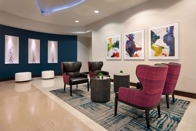 Hilton Garden Inn Denver Cherry Creek Compare Deals