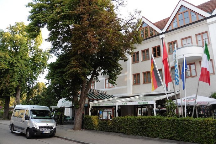 Hotel Kastanienhof Erding