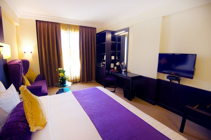 Sterling's Mac Hotel