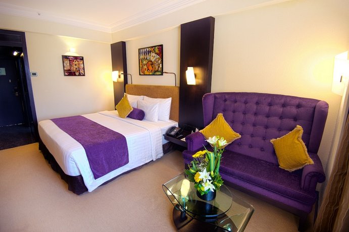 Sterling's Mac Hotel