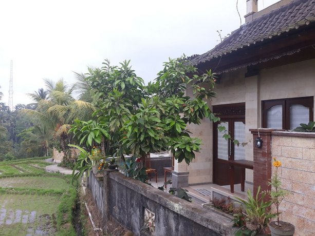 Dukuh Village Homestay & Villas