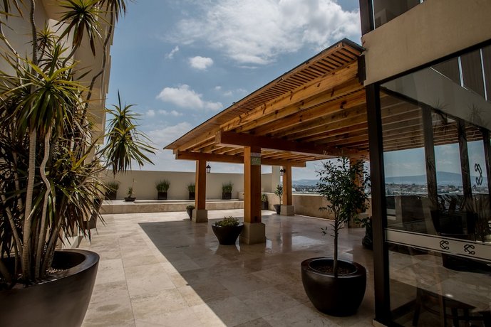 Hotel Cayala Inn