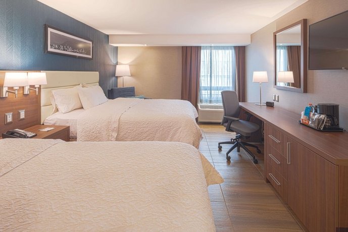 Hampton by Hilton Monterrey Galerias
