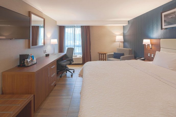 Hampton by Hilton Monterrey Galerias