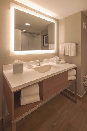 Hampton by Hilton Monterrey Galerias