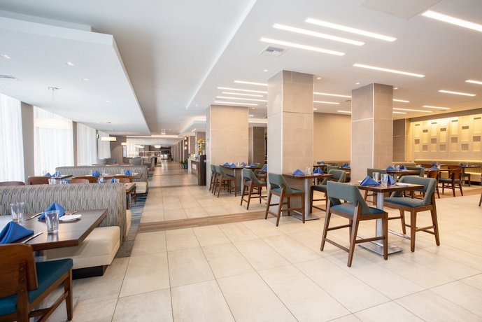 Holiday Inn Los Angeles International Airport