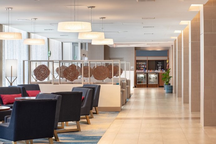 Holiday Inn Los Angeles International Airport