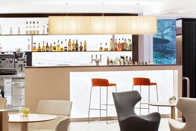 Bar_Restaurant