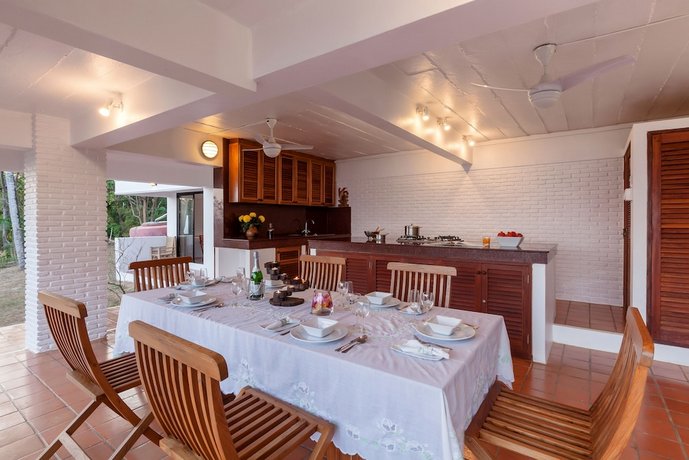 Baan Khunying - Secluded Phuket Beachfront Villa
