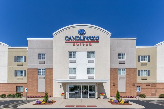 Candlewood Suites Aurora-Naperville