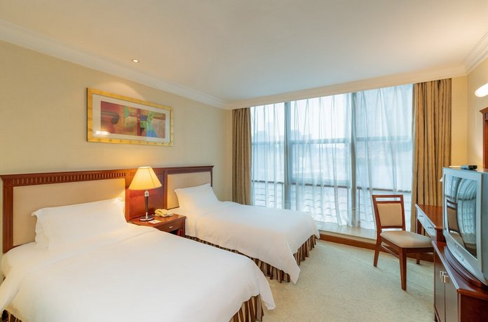 Shenzhen Dongmen Metropark Suites Hotel