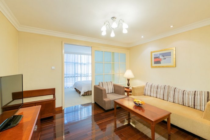 Shenzhen Dongmen Metropark Suites Hotel