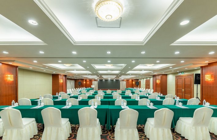 Shenzhen Dongmen Metropark Suites Hotel