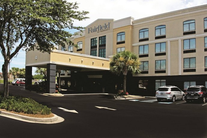 Fairfield Inn & Suites by Marriott Charleston Airport/Convention Center