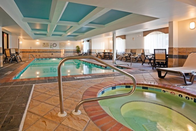 Holiday Inn Express Hotel & Suites Birmingham - Inverness 280