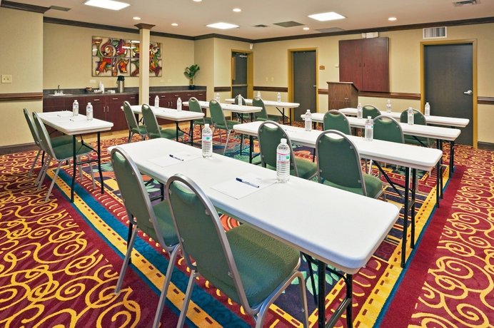 Holiday Inn Express Hotel & Suites Birmingham - Inverness 280