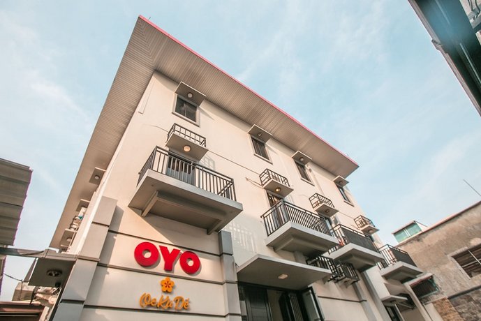 OYO 122 Oekude Residence