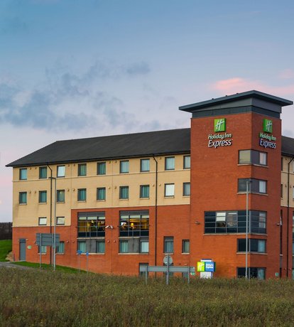 Holiday Inn Express London Luton Airport