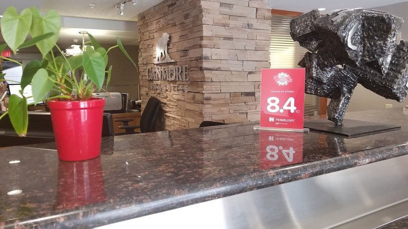 Canmore Inn & Suites