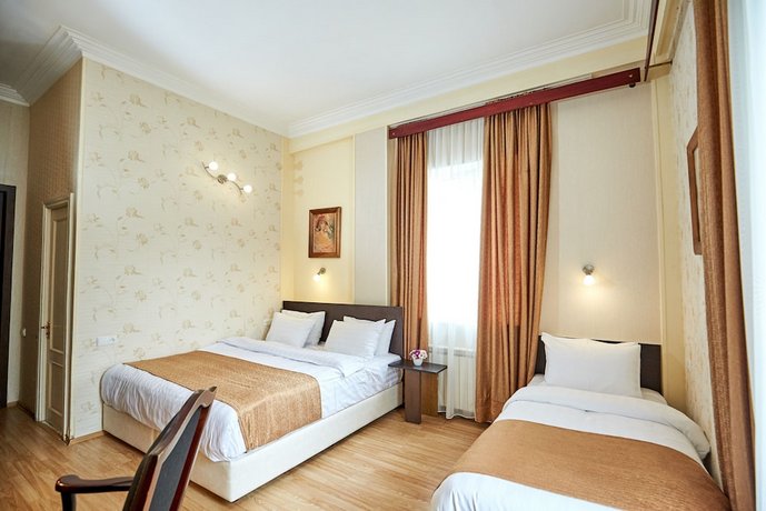 Iliani Hotel