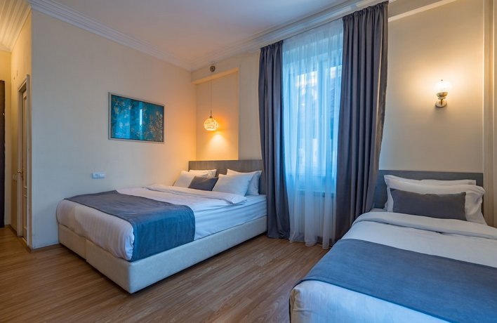 Iliani Hotel