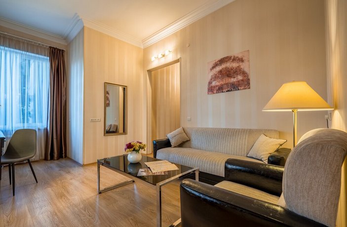 Iliani Hotel