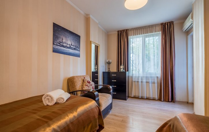 Iliani Hotel