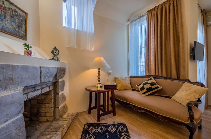 Iliani Hotel