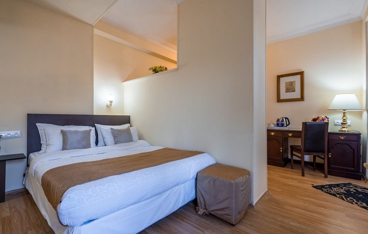 Iliani Hotel