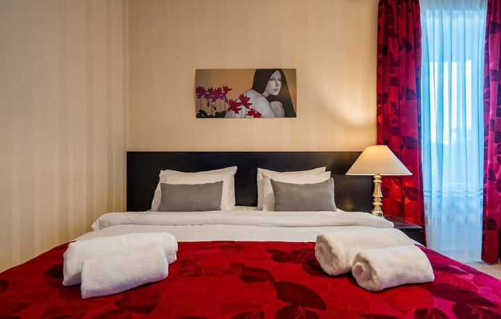 Iliani Hotel