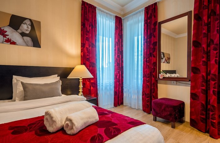 Iliani Hotel