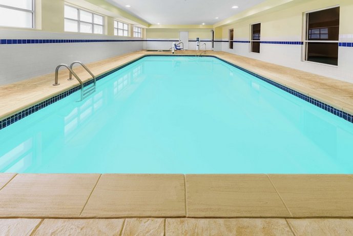 Hampton Inn South Heritage Park