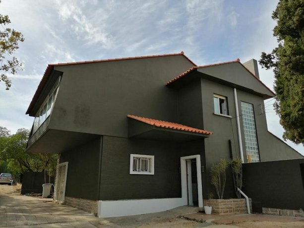 F3 Guest House
