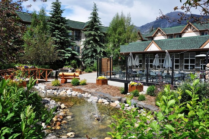 Coast Canmore Hotel & Conference Centre
