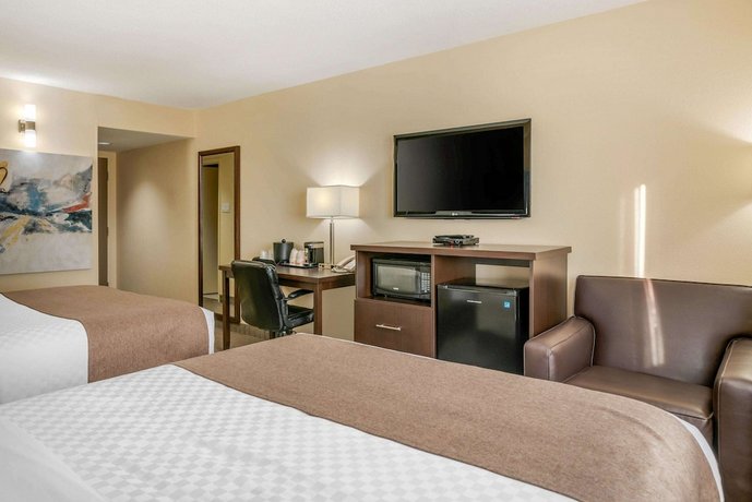 Quality Inn & Suites Bathurst