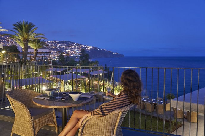 Les Suites at Cliff Bay Portobay