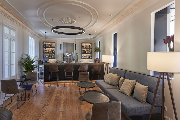 Les Suites at Cliff Bay Portobay