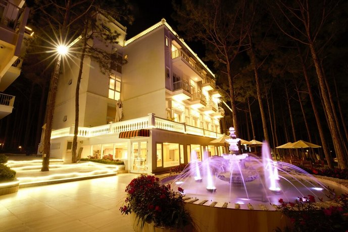 Cereja Hotel & Resort Dalat