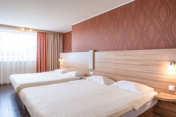 Star Inn Hotel Wien Schonbrunn by Comfort