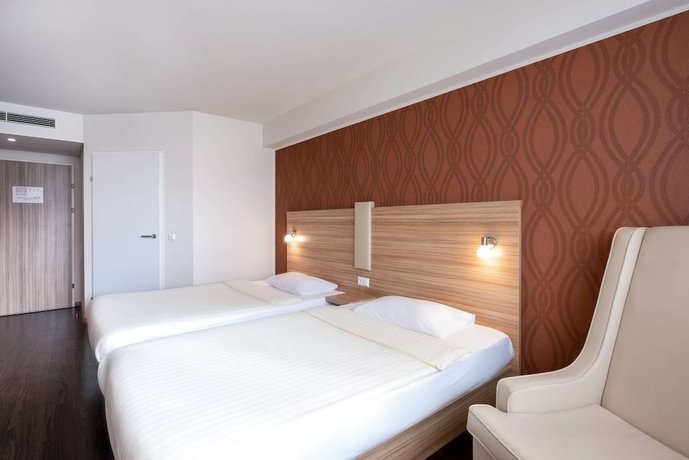 Star Inn Hotel Wien Schonbrunn by Comfort