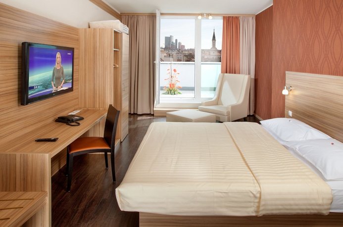 Star Inn Hotel Wien Schonbrunn by Comfort