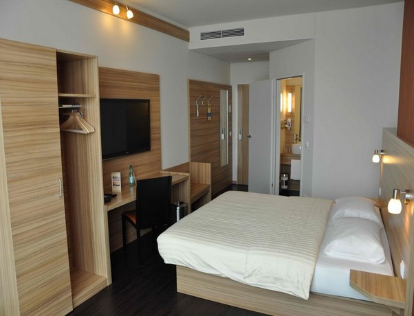 Star Inn Hotel Wien Schonbrunn by Comfort