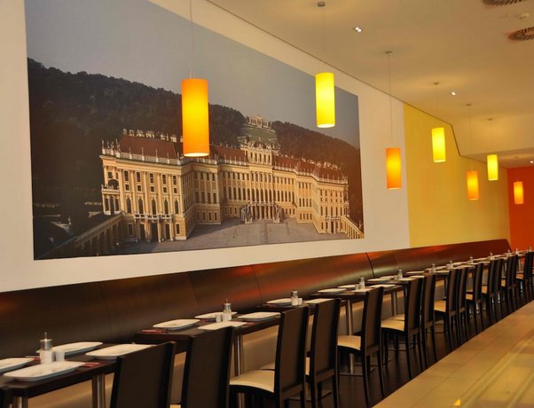 Star Inn Hotel Wien Schonbrunn by Comfort