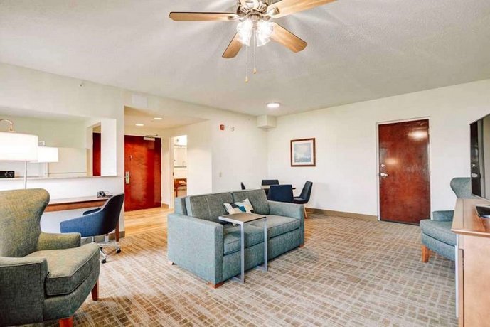 Hampton Inn Palm Beach Gardens Compare Deals