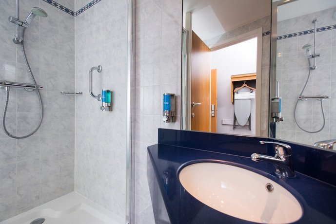 Holiday Inn Express London Chingford
