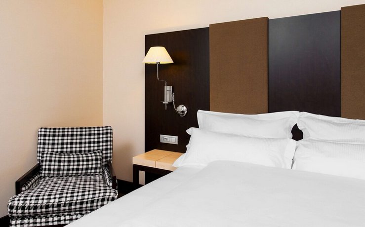 NH Geneva Airport Hotel