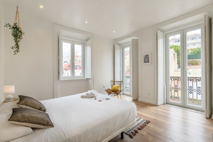 The Color Suites & Rooms
