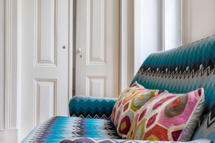 The Color Suites & Rooms